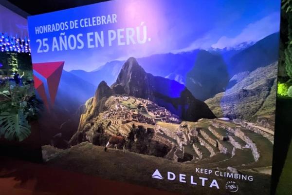 Signage at Delta's event for 25 years of service to Peru