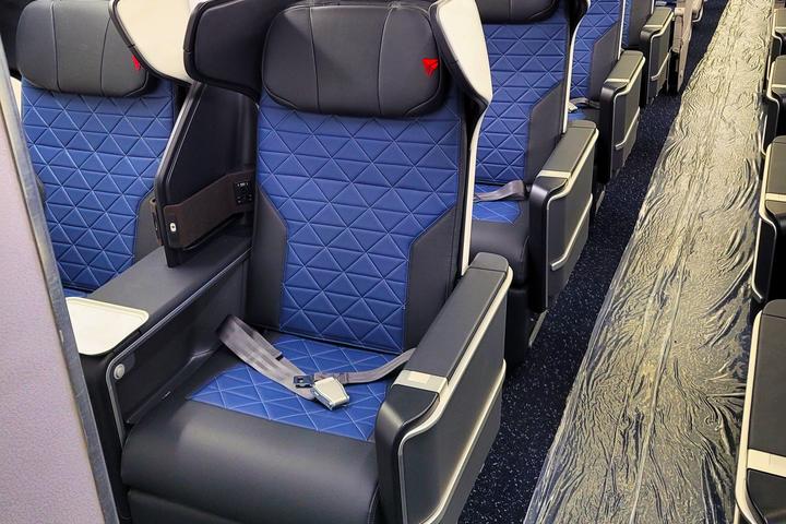 Delta customers will soon enjoy an improved premium travel experience as the airline’s newest First Class seat begins rolling out on select refreshed Boeing 737-800 aircraft this month. 