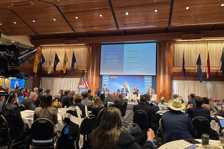Delta Chief Sustainability Officer Amelia DeLuca speaking at the 2024 Food & Ag Policy Summit about the importance of bringing together players across agriculture, fuel, aviation and government to scale the Sustainable Aviation Fuel market.