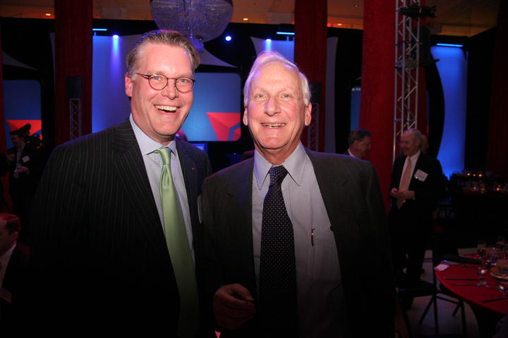 Former Delta CEO Jerry Grinstein with current CEO Ed Bastian 