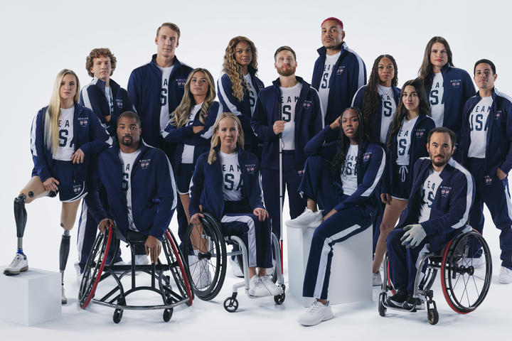 A shot of all 15 Delta-sponsored Team USA athletes