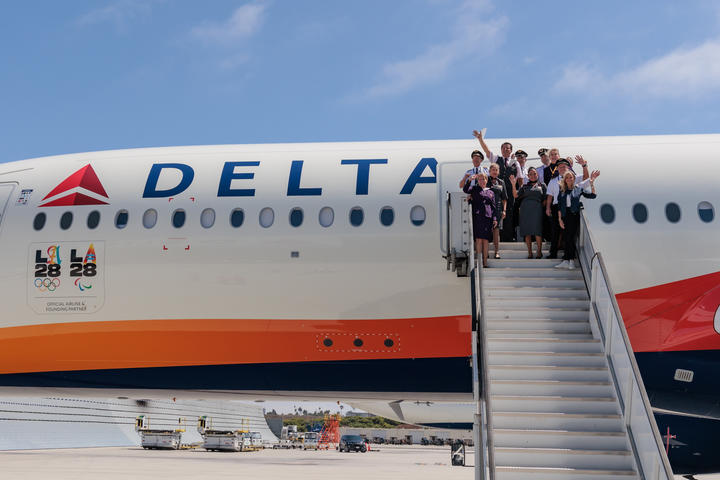 Following the Closing Ceremony of the Olympic Games Paris 2024, Delta carried the Olympic Flag from Paris to Los Angeles on its custom LA28 livery for the official Olympic Flag Flight – signifying the Games’ return to the United States in 2028 for the first time since the 2002 Salt Lake Olympic and Paralympic Games.