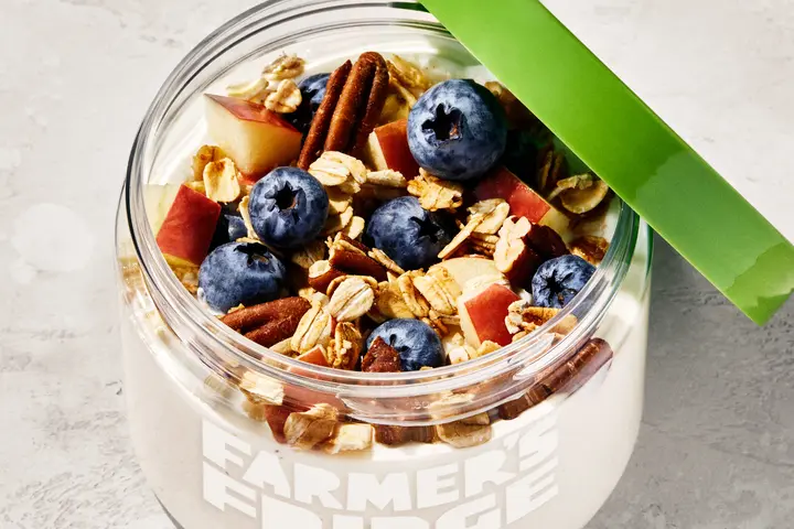 Berries & Granola Greek Yogurt