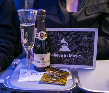 Delta celebrates first-time GRAMMY nominees with in-flight toast