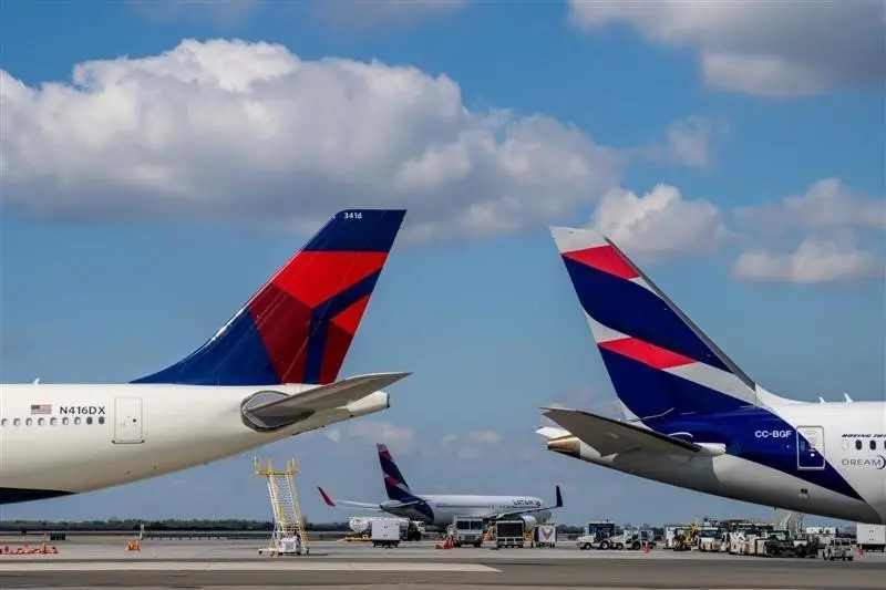 Delta and LATAM aircraft tails