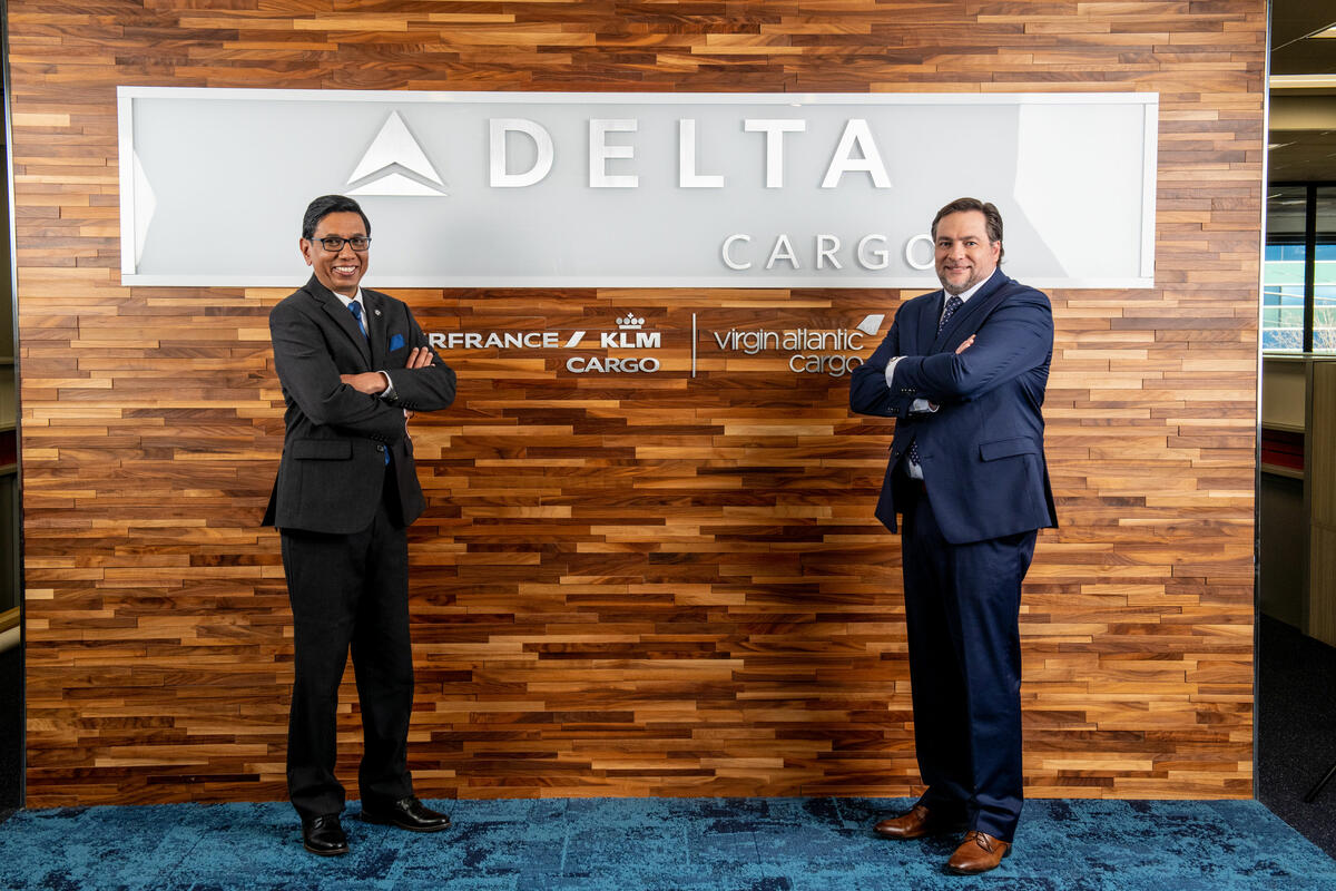 Delta Cargo's Vishal Bhatnagar (L) and Jannie Davel (R)