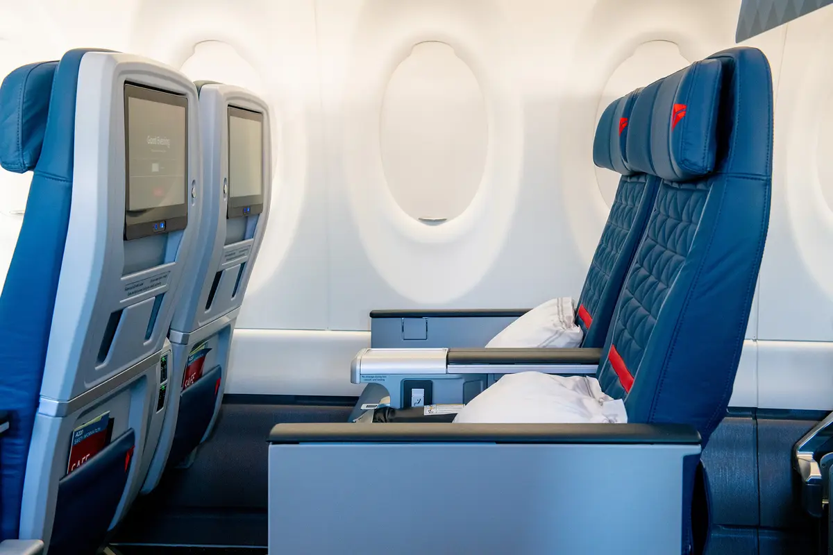 A220-100 interior Comfort Plus