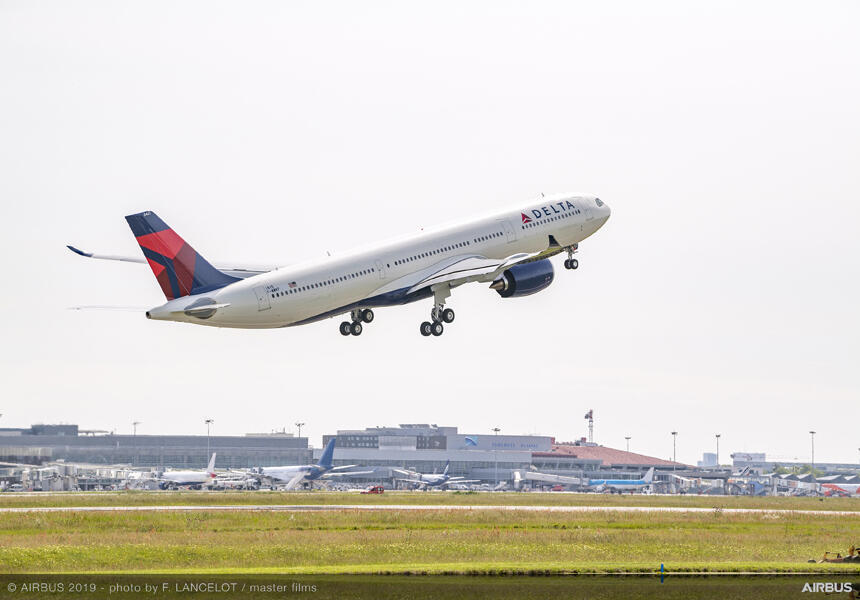 A330-900neo departing