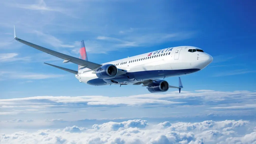 Boeing 737-10 MAX in flight