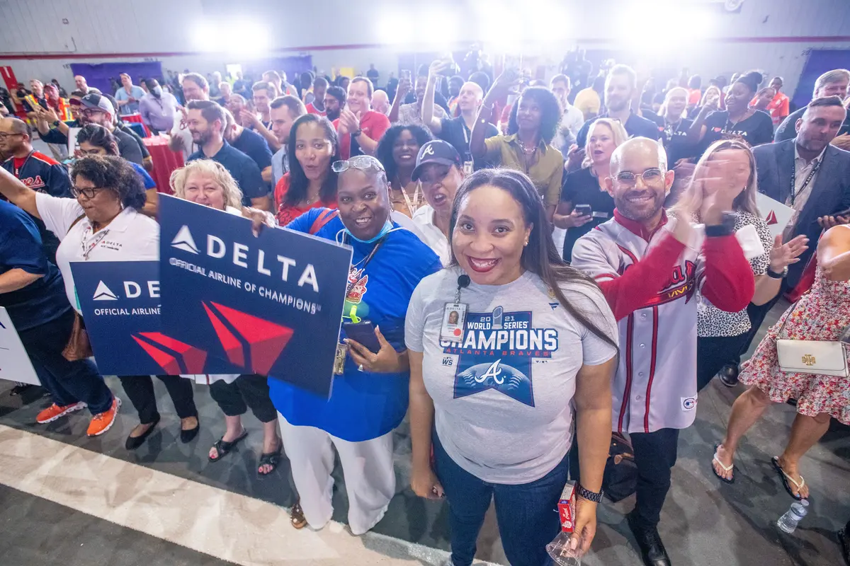 Atlanta Braves Plane Delta Employees