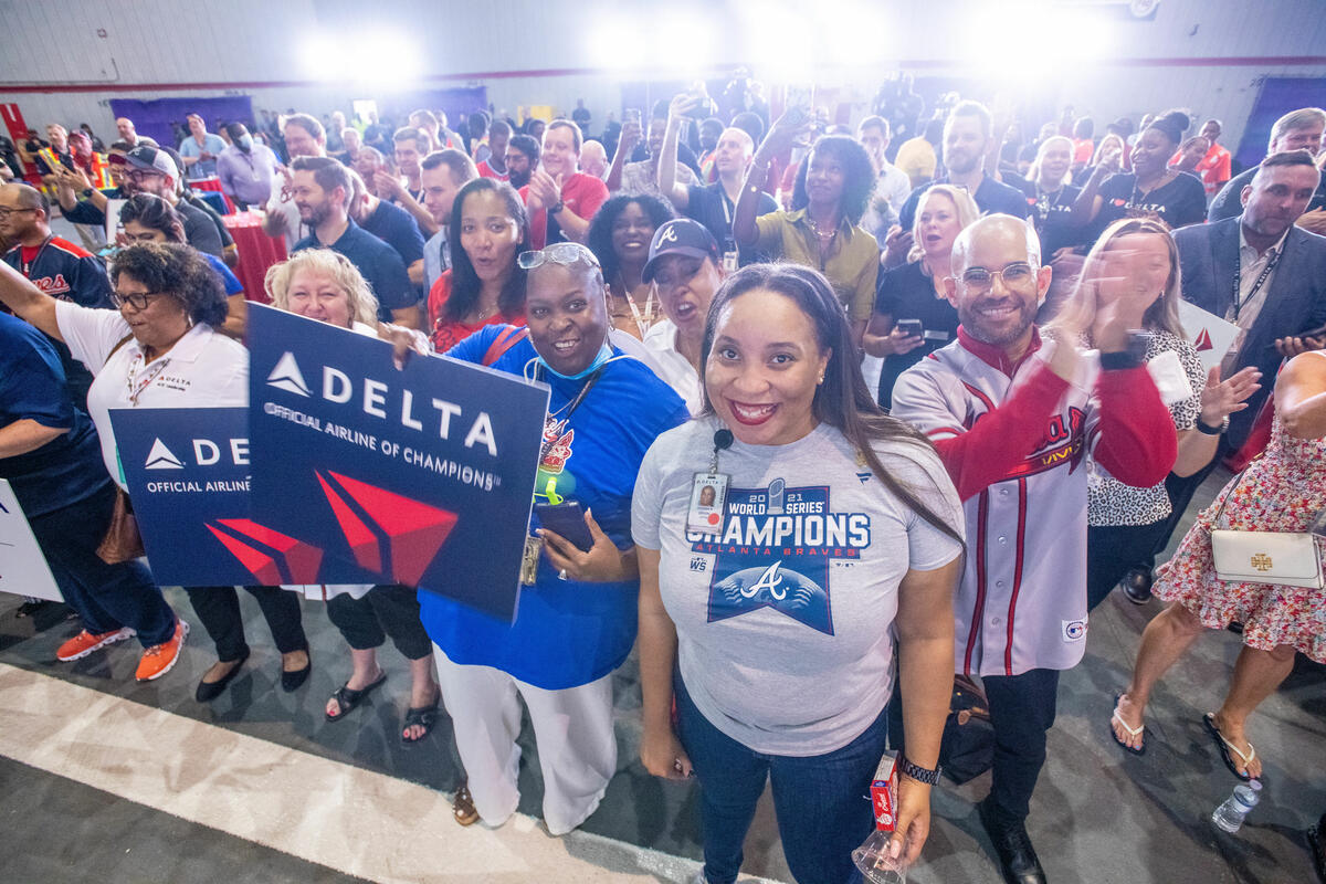 Atlanta Braves Plane Delta Employees