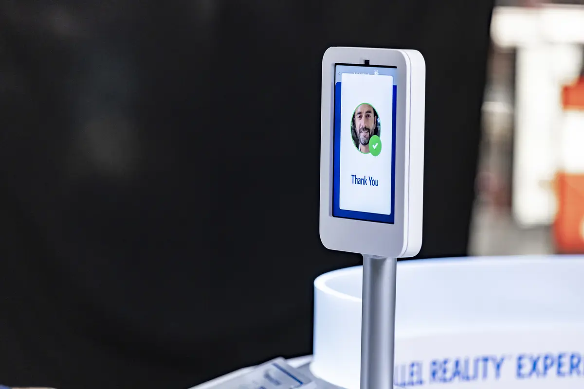 Parallel Reality check-in screen with thank you
