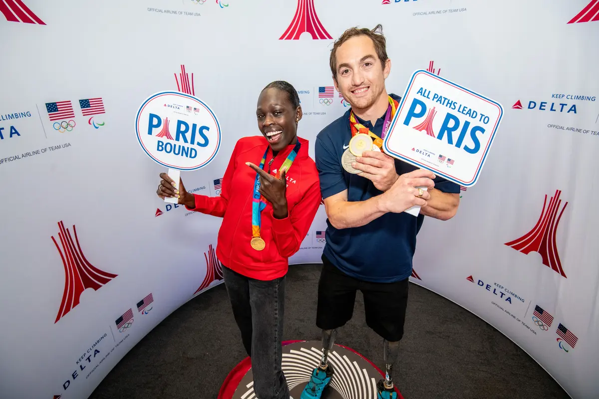 Delta people, customers and friends celebrate the departure of Delta Flight 290 from Los Angeles International Airport (LAX) to Paris Charles de Gaulle Airport (CDG).