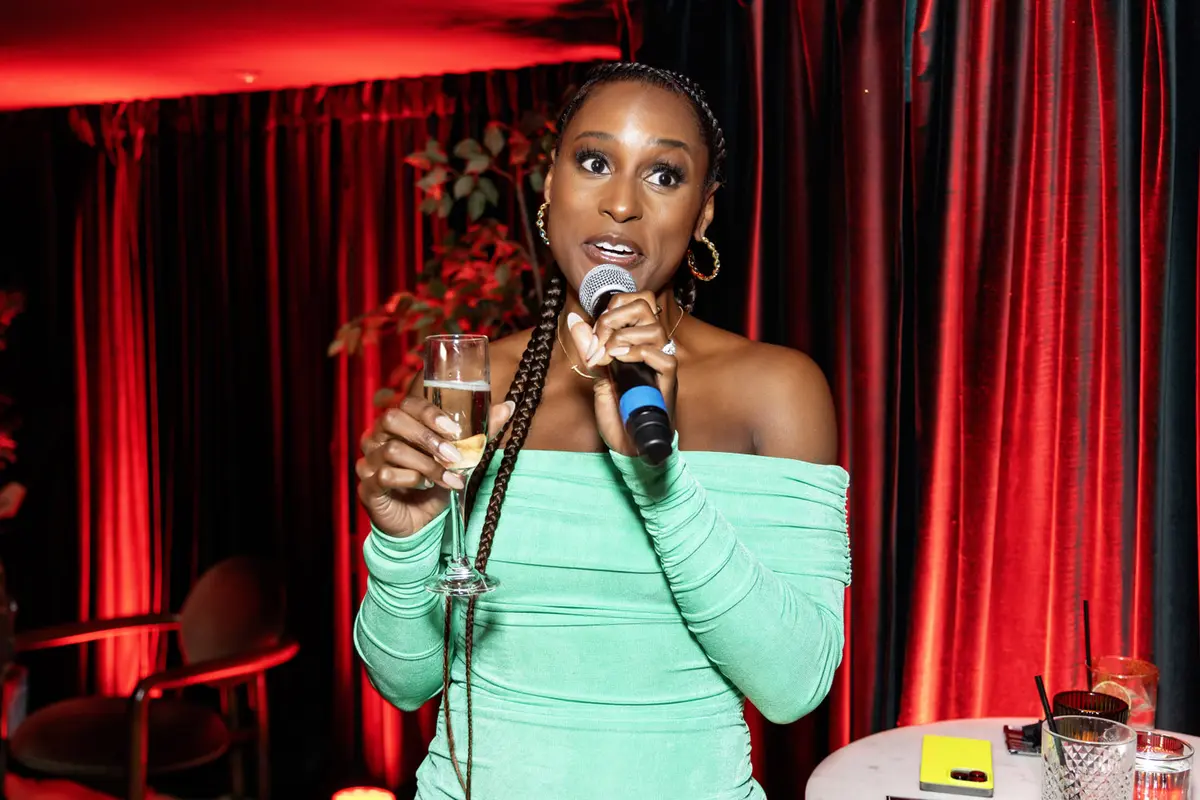 At Delta's reservation only speakeasy for Medallion members at SXSW, members got to enjoy truly exclusive experiences, like an opening-night party hosted by creator and entrepreneur Issa Rae.
