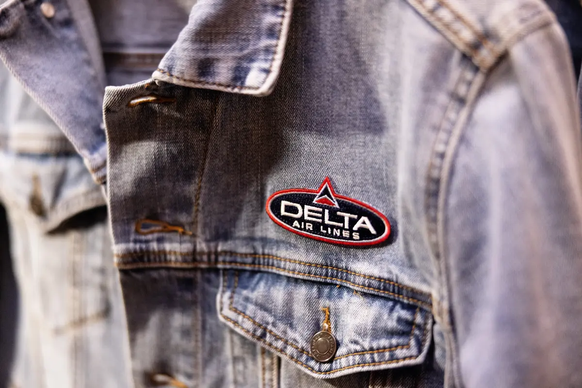 The first 100 SkyMiles members to check in Delta’s SXSW Lounge received an exclusive denim jacket and were able to have it personalized with a limited-edition vintage patch with unique name embroidery. 