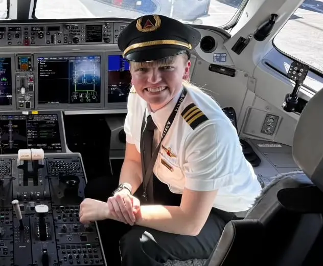 Delta First Officer Amanda Vogt