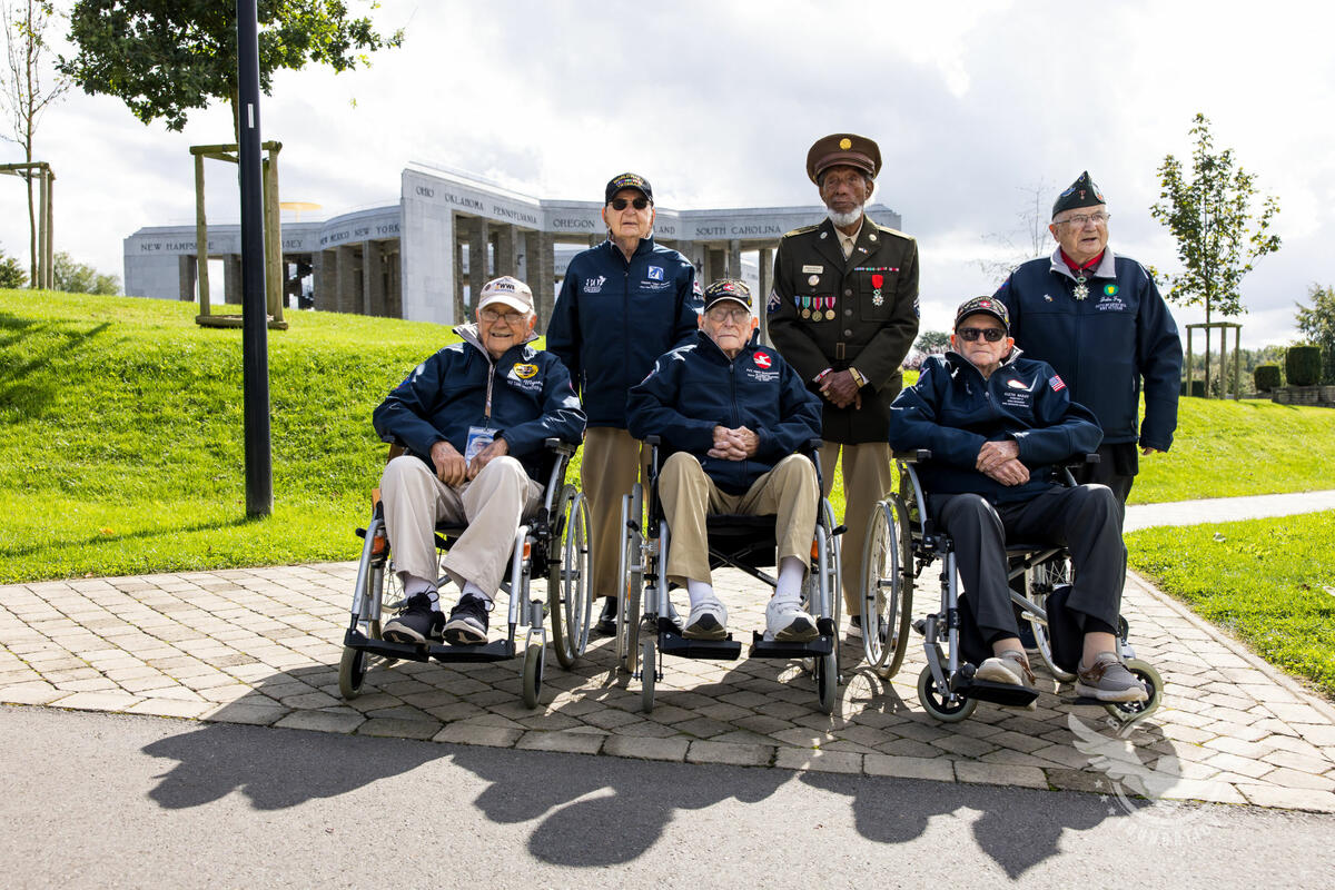 A group photo of the six U.S. veterans and Delta flew to the Netherlands to honor the sacrifices made by their comrades and to reflect on the impact of their efforts on liberating Europe.