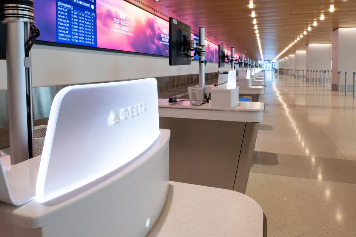 Check-in counter at Delta’s LaGuardia terminal