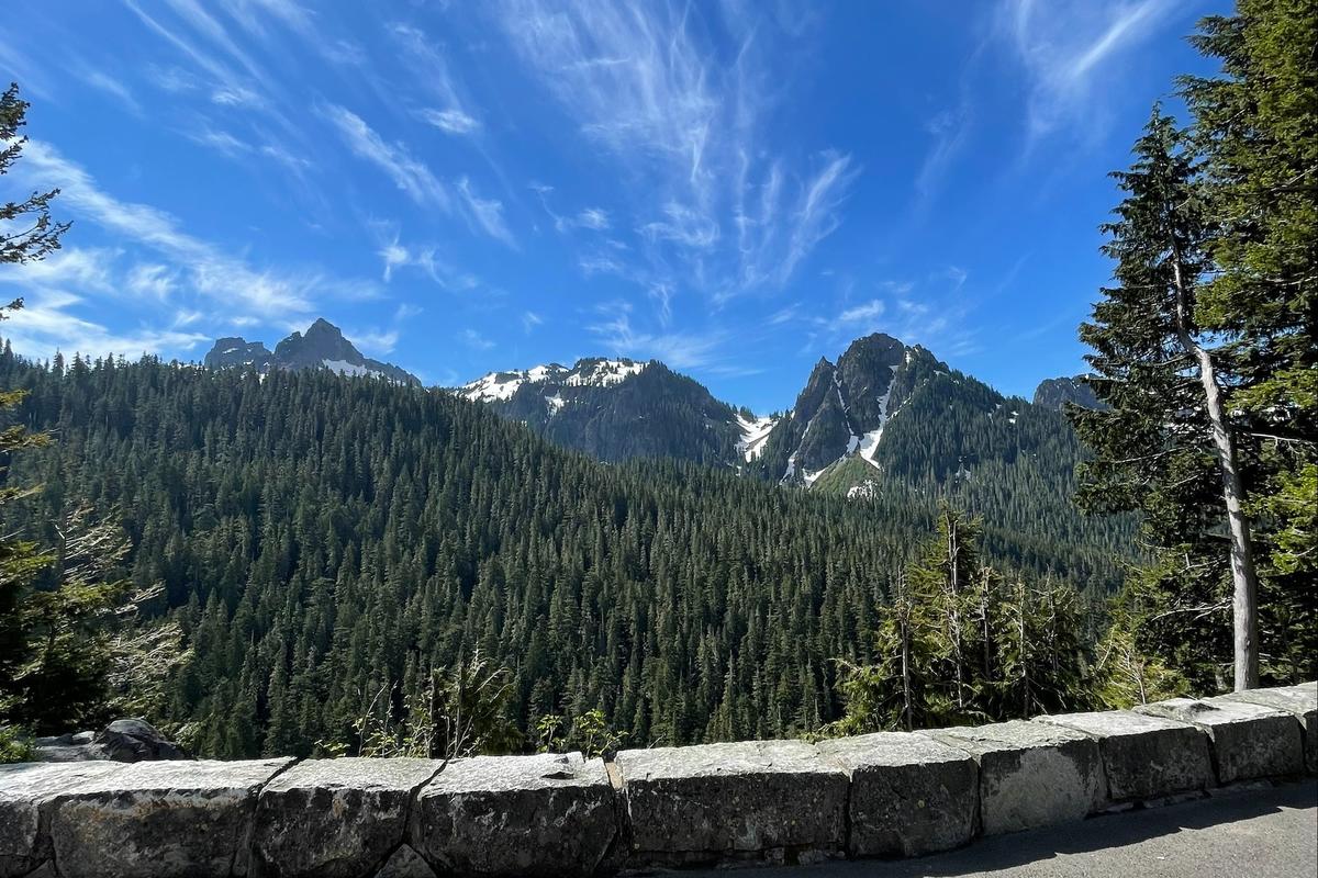 One of the mountain ranges in Seattle, home to more than 50 hiking trails and unforgettable views.