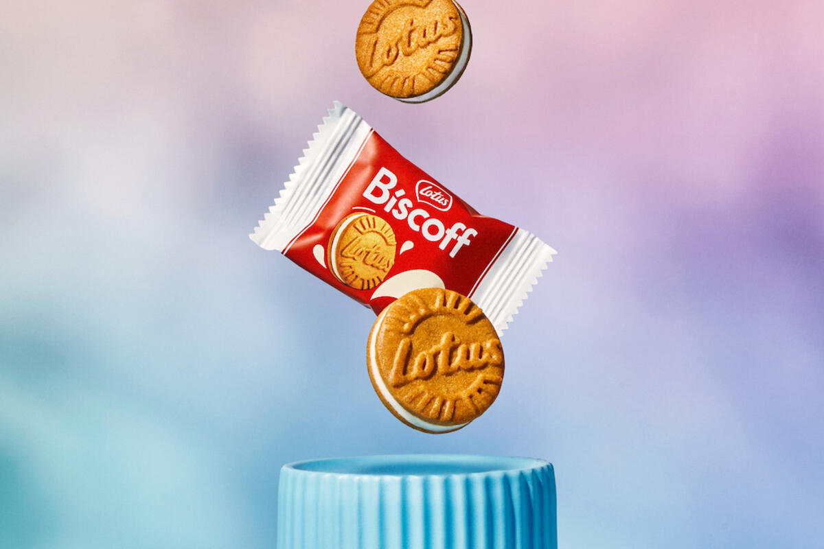 Customers in Delta Comfort+ and First Class on select domestic flights can also choose from a premium snack basket, which includes the iconic Lotus Biscoff cookie, transformed into a sandwich: two delicious cookies with a smooth vanilla filling.  