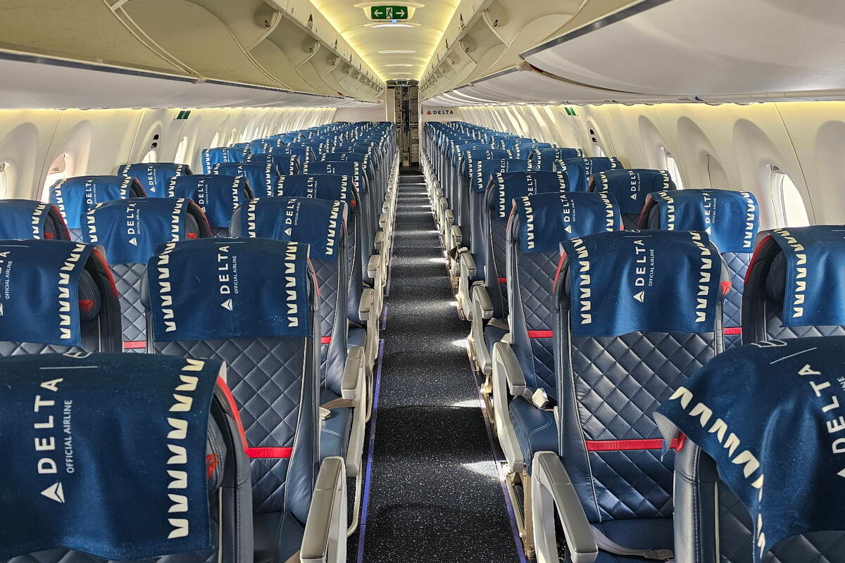 Delta sends Seahawks fans to the big game in style with gate celebration at SEA