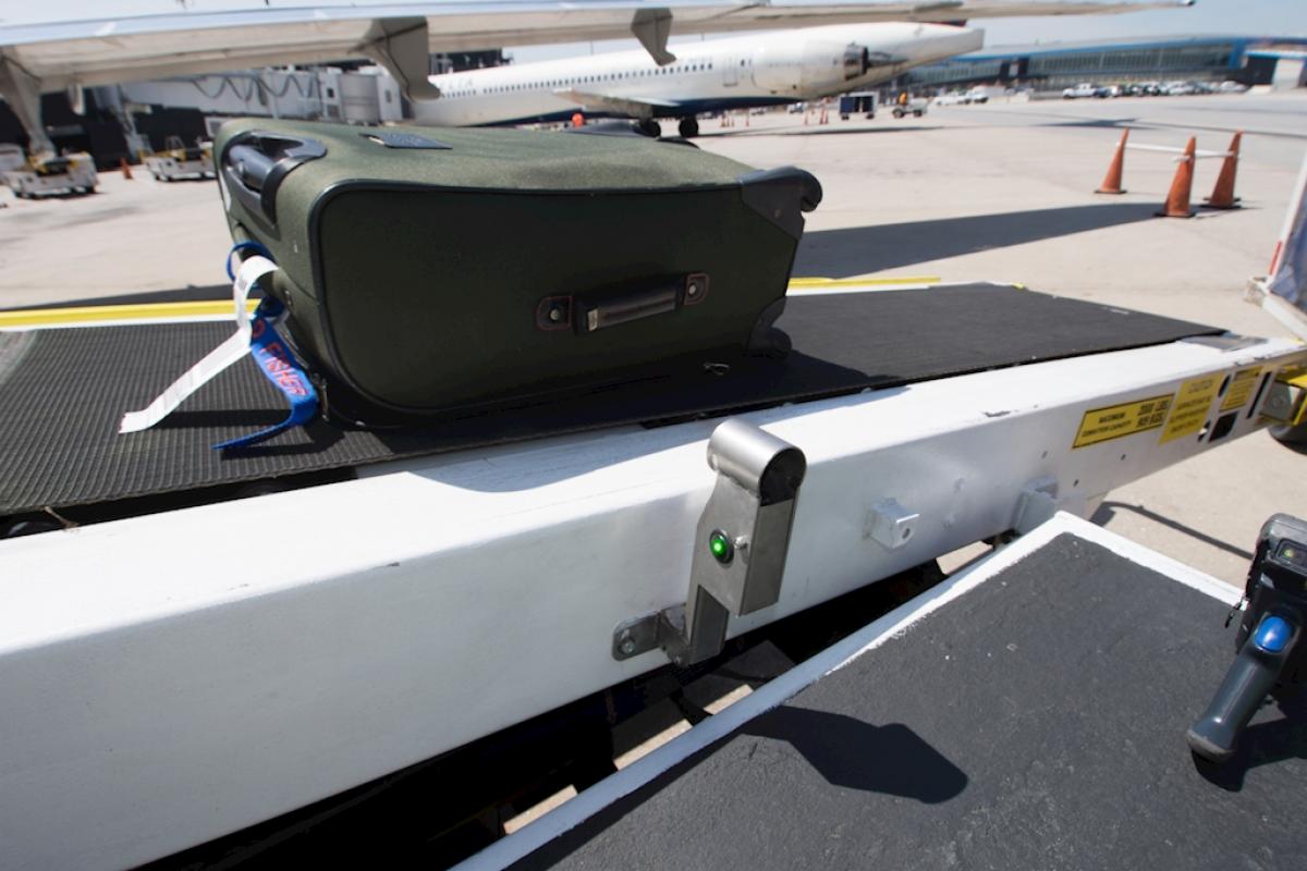 La IATA sigue los pasos de Delta con el rastreo de equipaje a través de  RFID | Delta News Hub