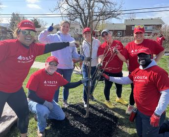 Delta partners with Braves, Yankees and Mets to bring kids to