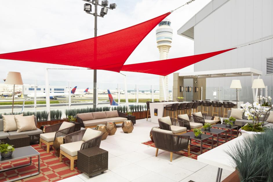 The Sky Deck At The Delta Sky Club Atlanta Delta News Hub